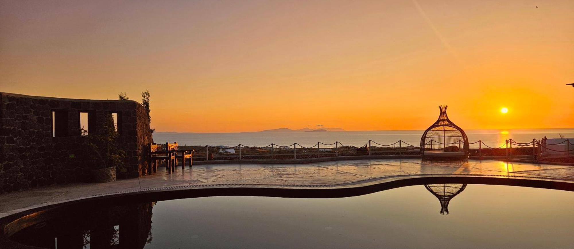 Thea Luxury Resort Fira  Luaran gambar
